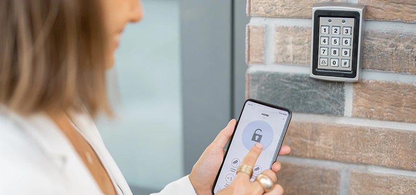 Bluetooth Cylinder Biometric Lock Maintenance in Evanston, IL